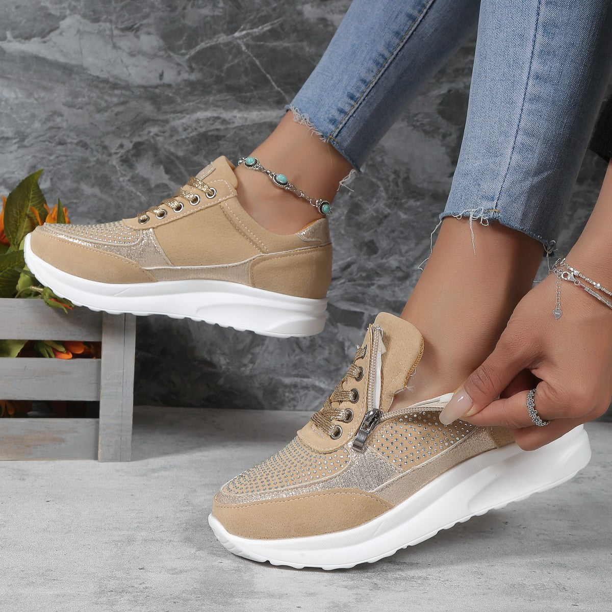 Viva – Glow Sneakers