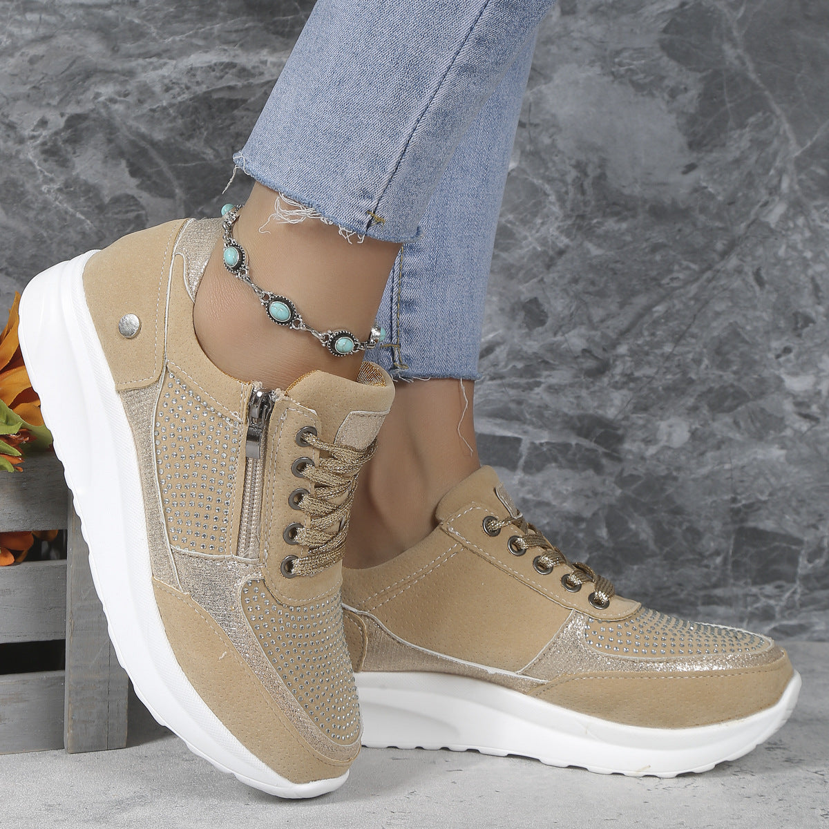 Viva – Glow Sneakers