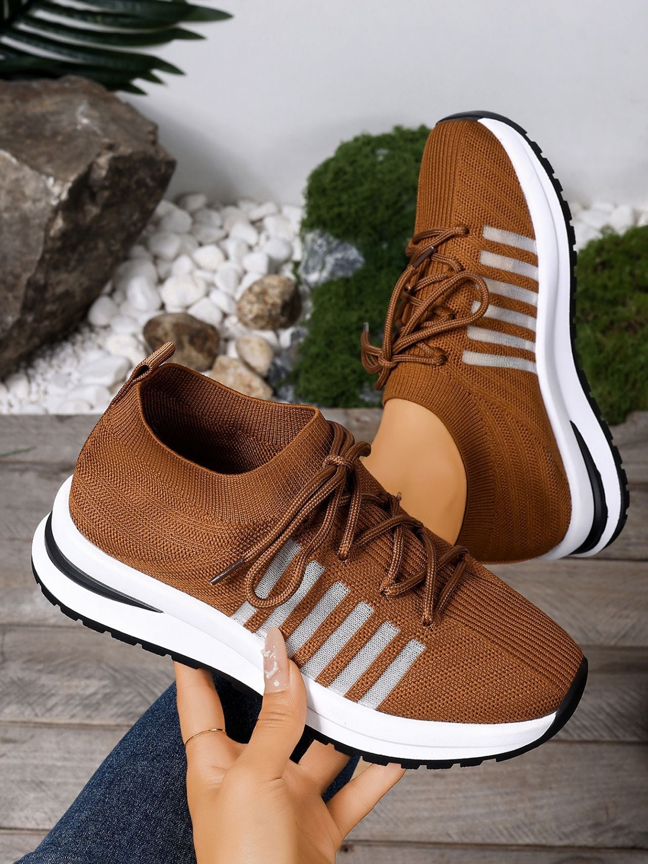 Viva – Lite Sneakers